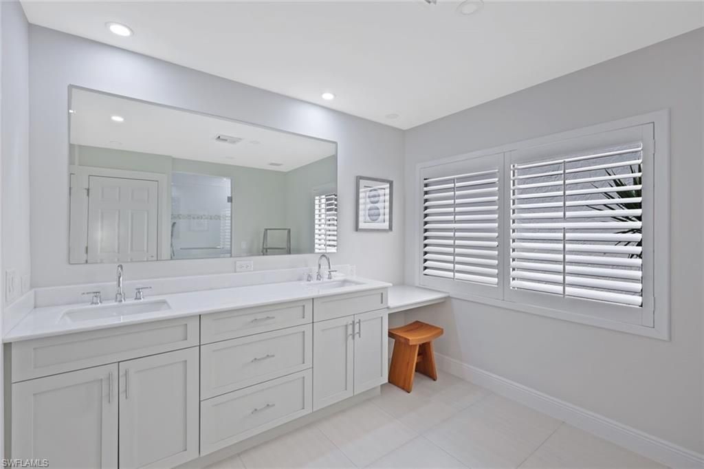 714 Reef Point Cir, Naples, FL 34108 Photo