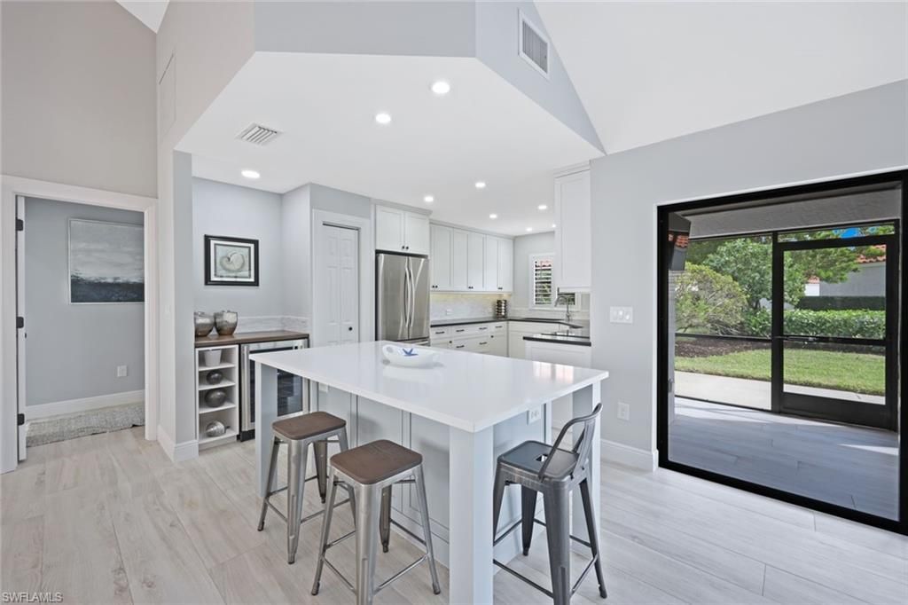 714 Reef Point Cir, Naples, FL 34108 Photo