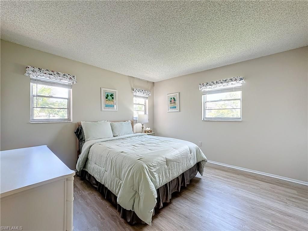 300 Forest Lakes Blvd, Unit 201, Naples, FL 34105 Photo