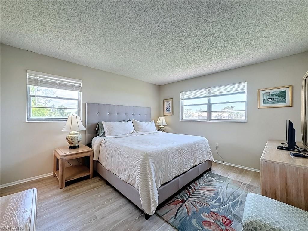 300 Forest Lakes Blvd, Unit 201, Naples, FL 34105 Photo