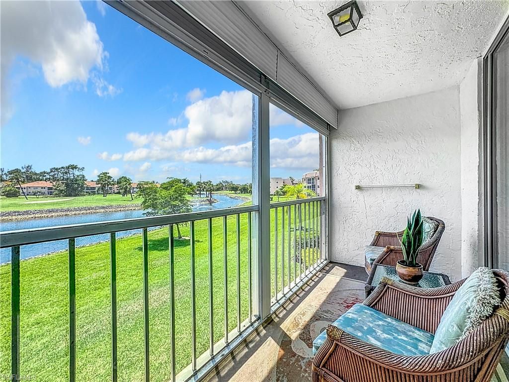 300 Forest Lakes Blvd, Unit 201, Naples, FL 34105 Photo