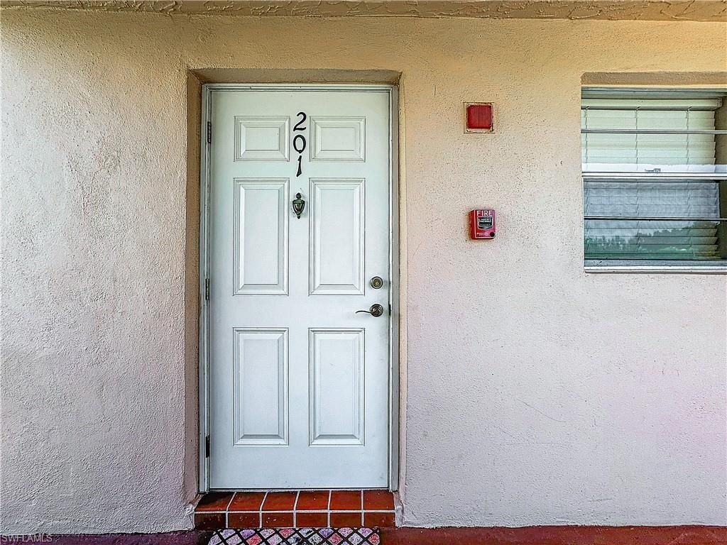 300 Forest Lakes Blvd, Unit 201, Naples, FL 34105 Photo