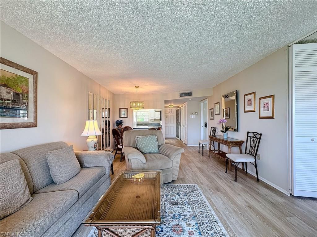 300 Forest Lakes Blvd, Unit 201, Naples, FL 34105 Photo