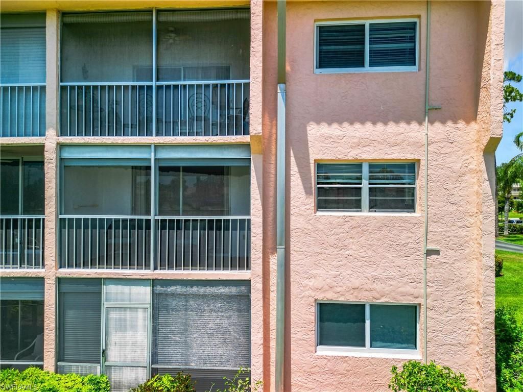 300 Forest Lakes Blvd, Unit 201, Naples, FL 34105 Photo