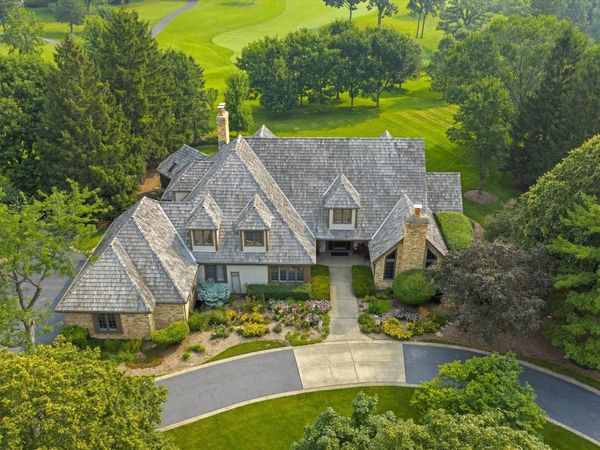 18 S Wynstone Drive , North Barrington, IL 60010