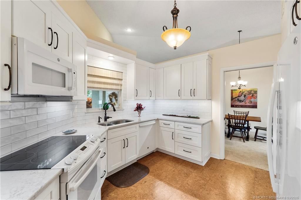 2437 SW Foxpoint Trail, Palm City, FL 34990 Photo