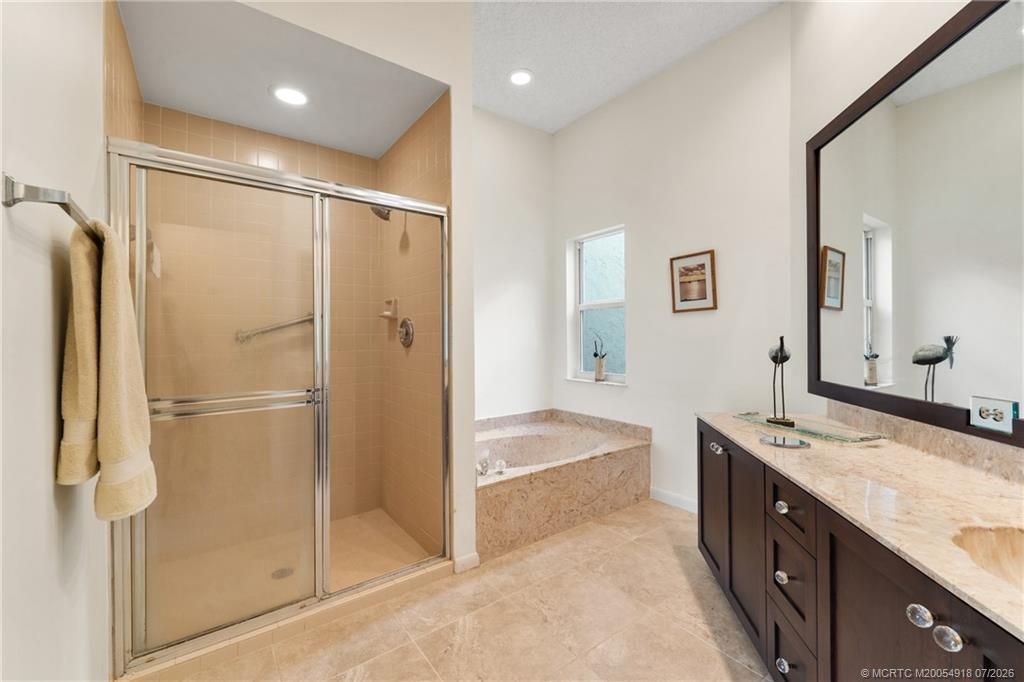 2437 SW Foxpoint Trail, Palm City, FL 34990 Photo