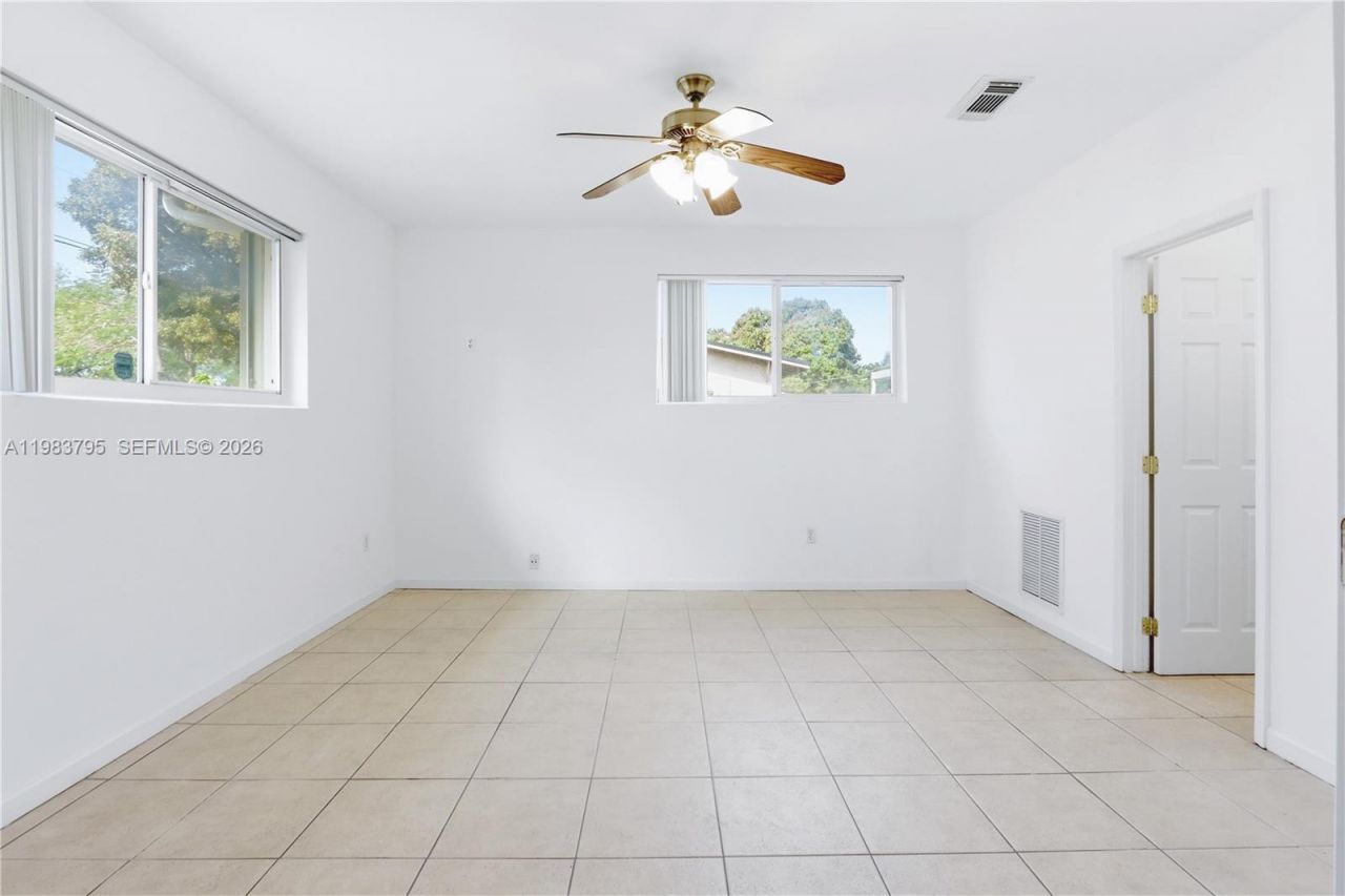 8501 SW 128th St , Unit ---, Miami, FL 33156 Photo