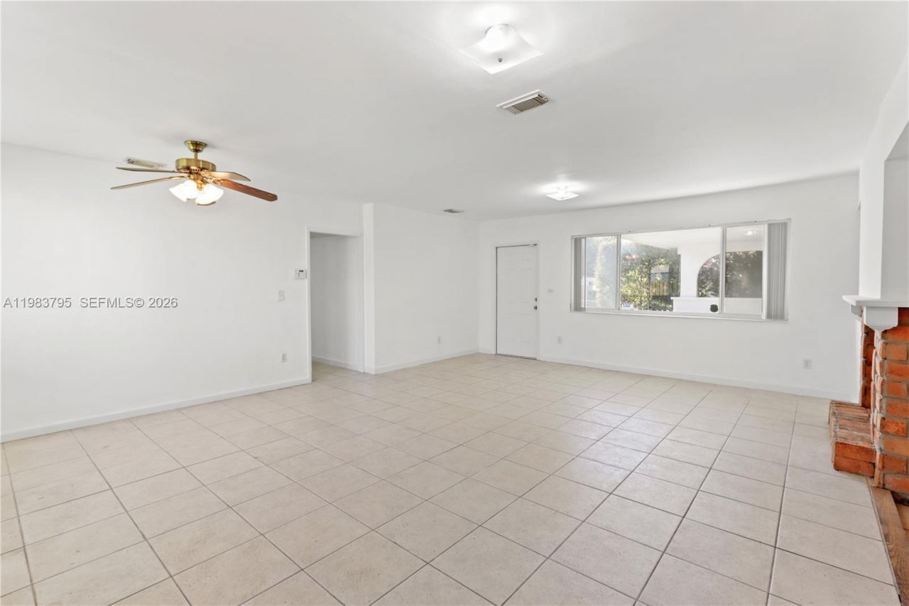 8501 SW 128th St , Unit ---, Miami, FL 33156 Photo