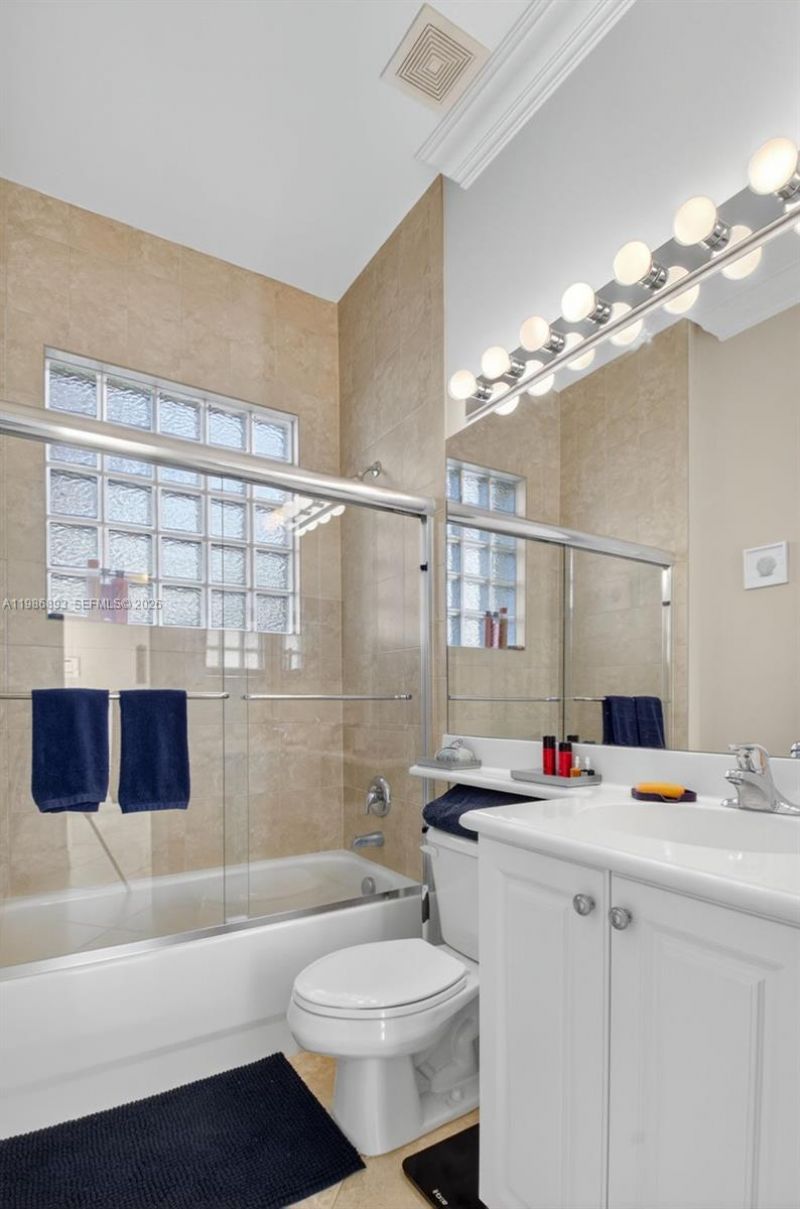 6833 Watertown Dr, Boynton Beach, FL 33437 Photo