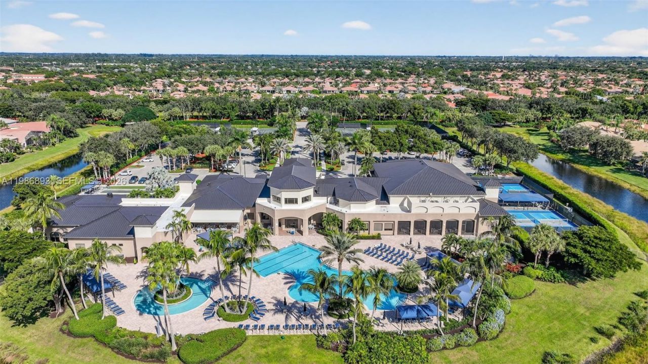 6833 Watertown Dr, Boynton Beach, FL 33437 Photo