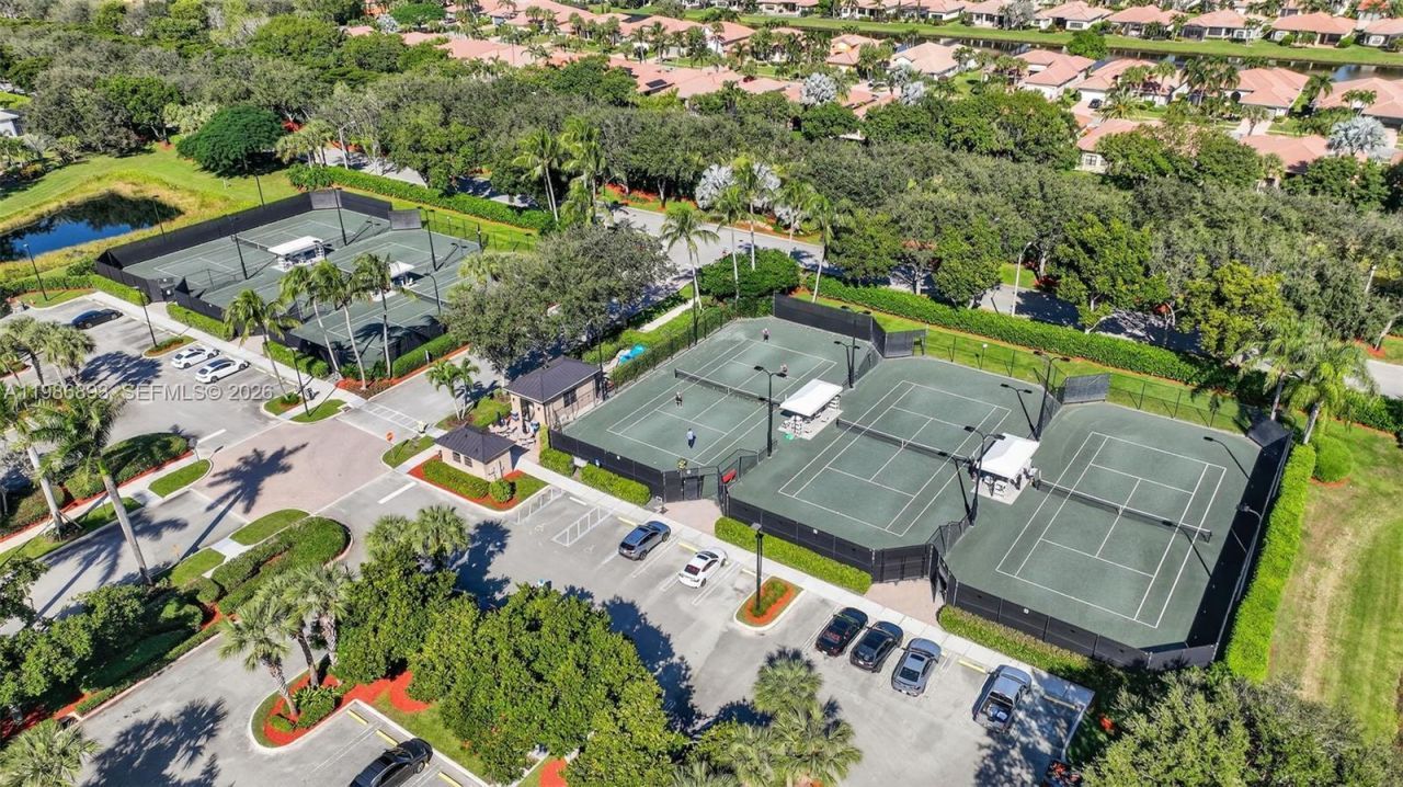 6833 Watertown Dr, Boynton Beach, FL 33437 Photo