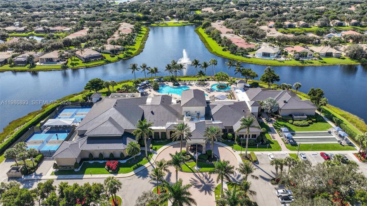 6833 Watertown Dr, Boynton Beach, FL 33437 Photo