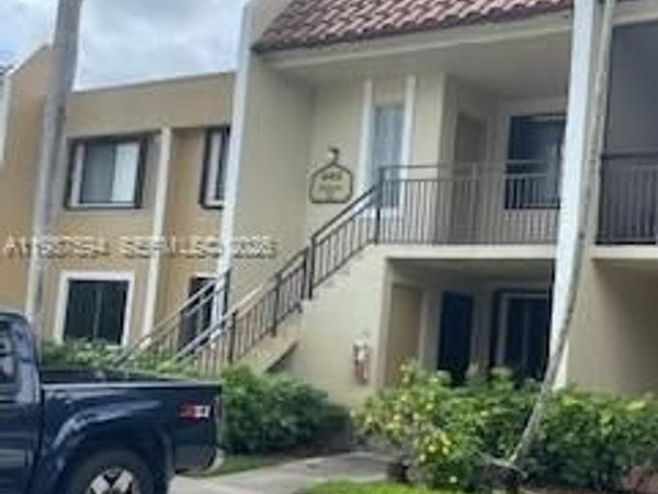 440 Lakeview Dr , Unit 202, Weston, FL 33326