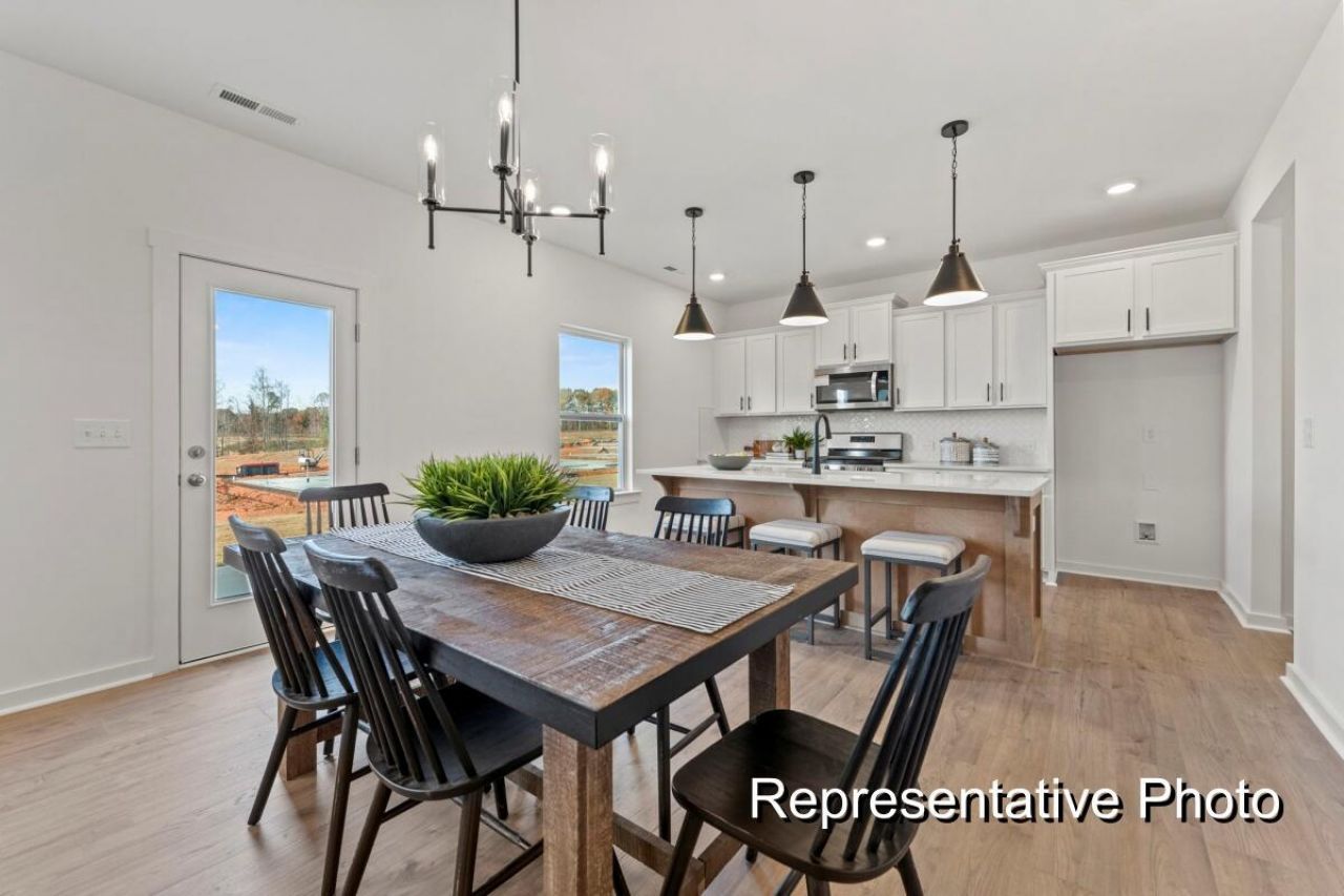 1044 Toland Drive Photo 8