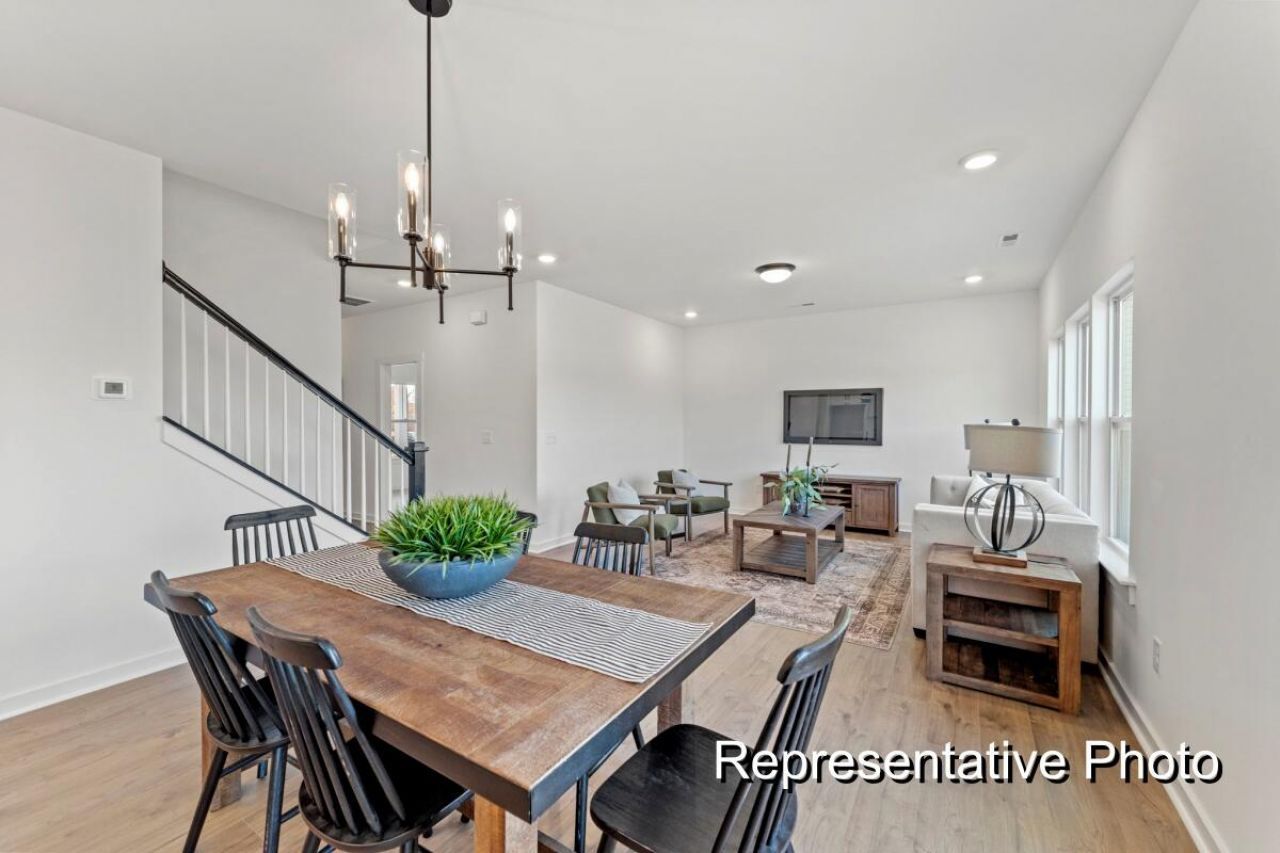 1044 Toland Drive Photo 9