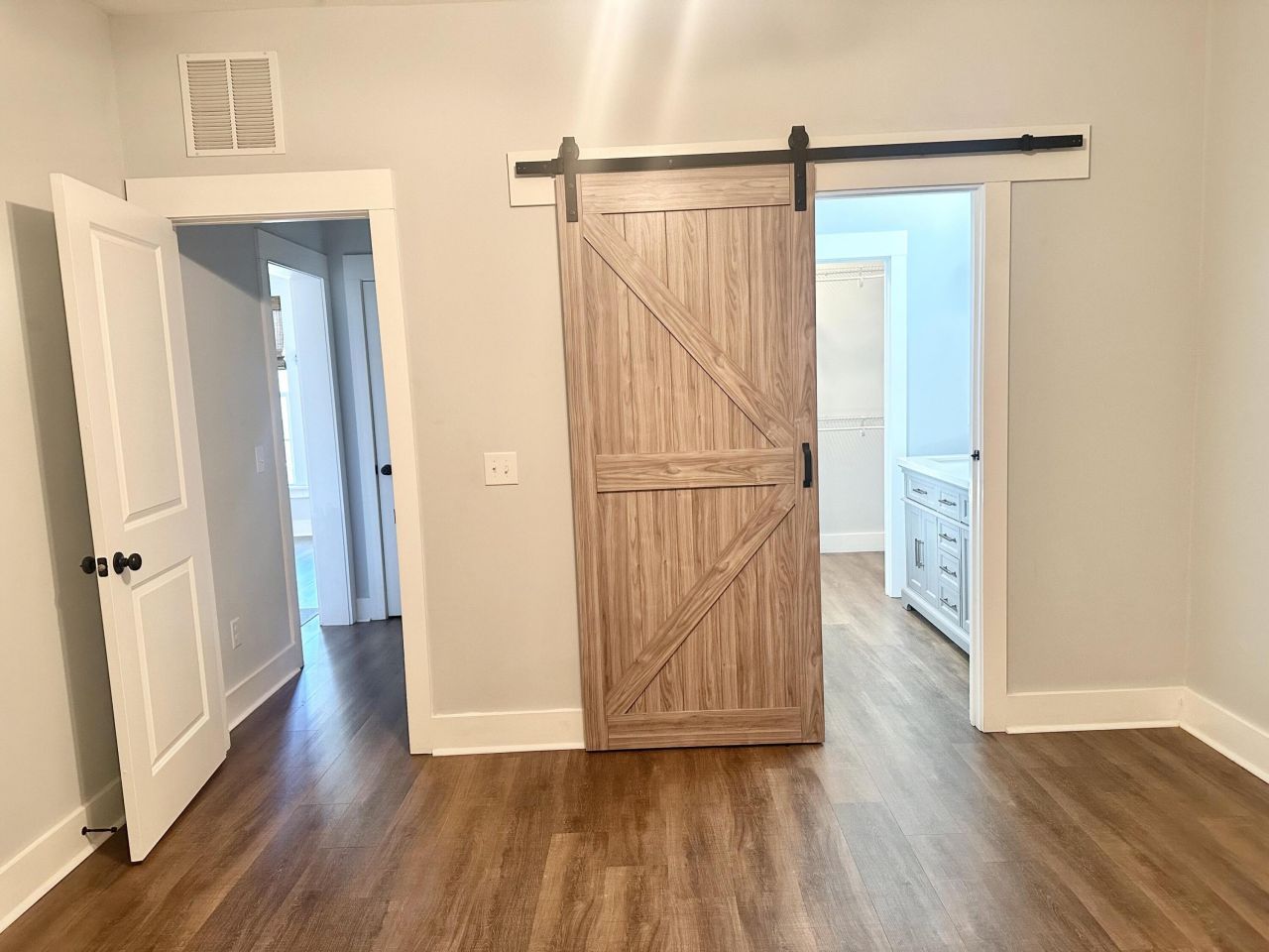 3637 Hilton Drive Photo 13