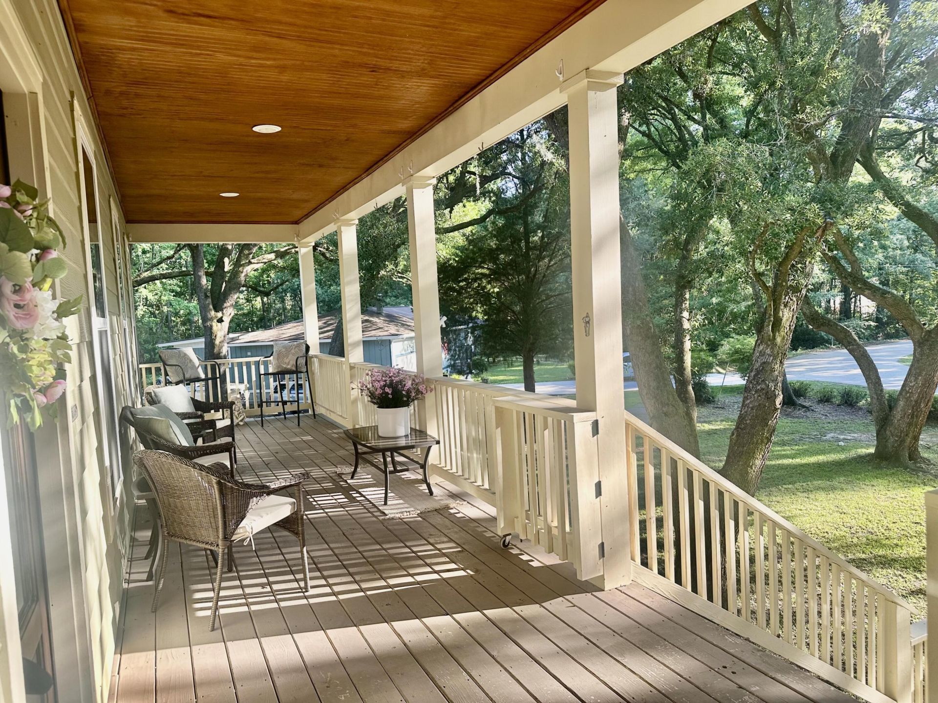 3637 Hilton Drive Photo 4