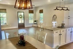 3637 Hilton Drive photo 4