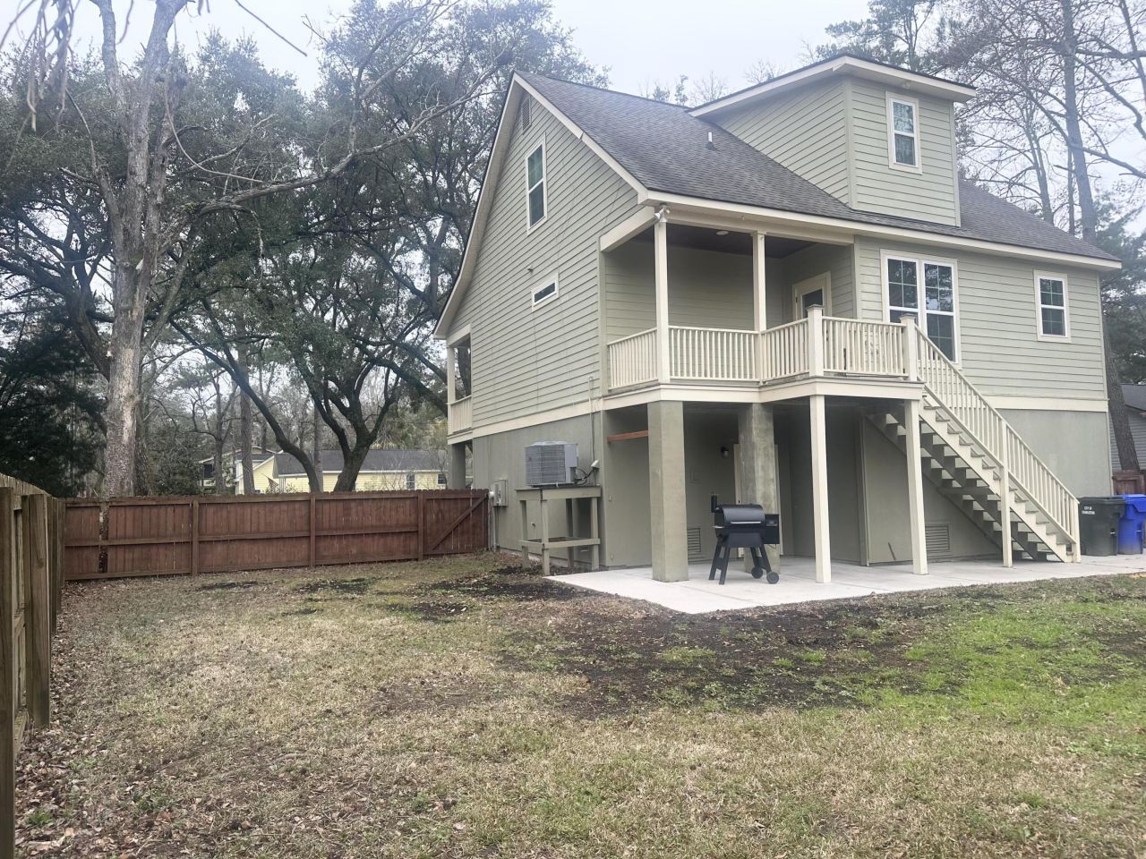 3637 Hilton Drive Photo 5