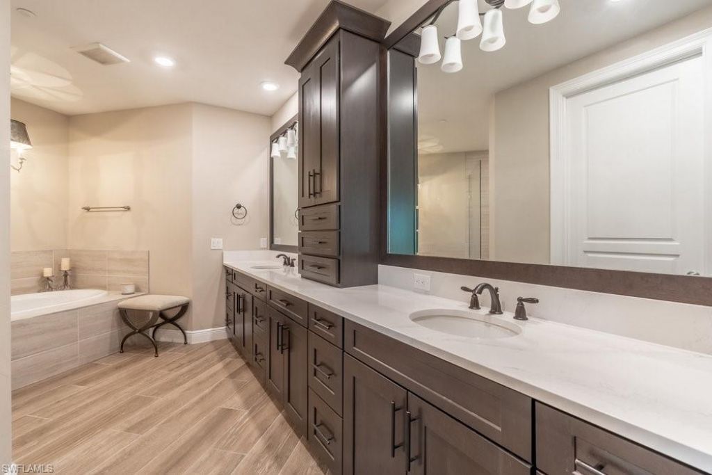 16375 Viansa Way, Unit 102, Naples, FL 34110 Photo