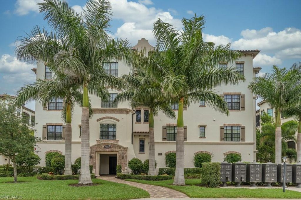 16375 Viansa Way, Unit 102, Naples, FL 34110 Photo
