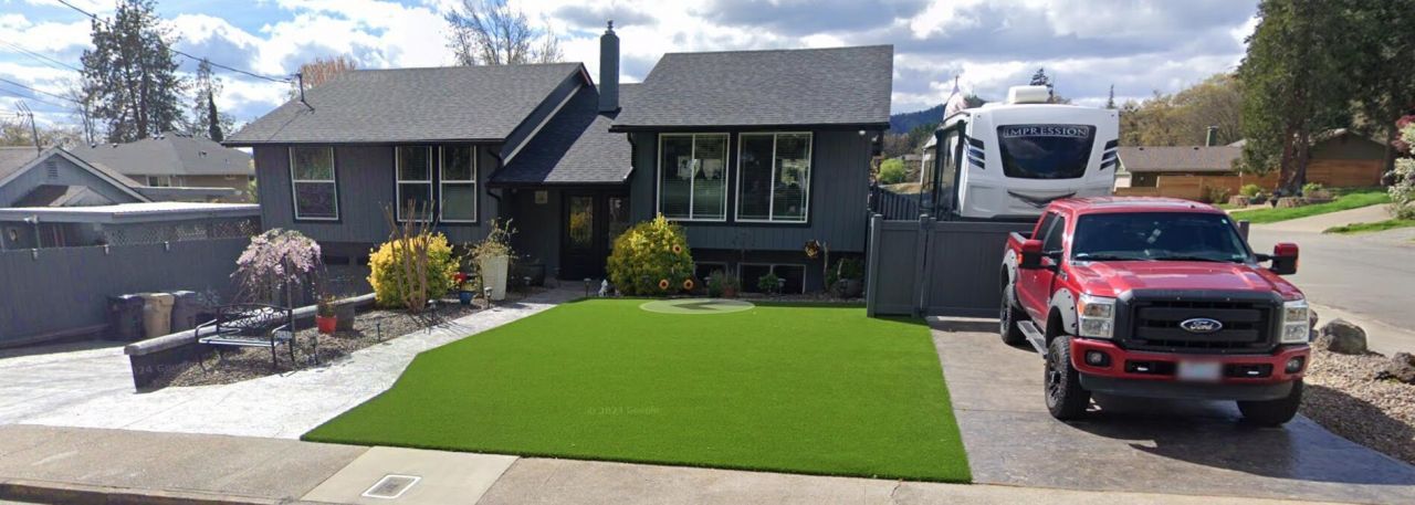 1430 NE 10th Street, Grants Pass, OR 97526 Main Photo