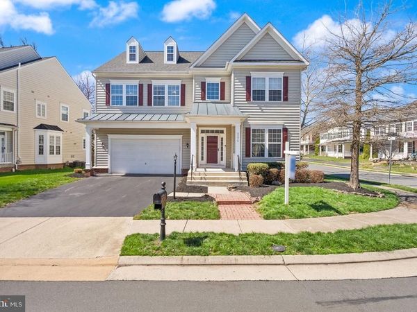 22879 COURTLAND PARK DRIVE, BRAMBLETON, VA 20148