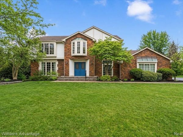 47040 Elmsmere Drive, Northville, MI 48167