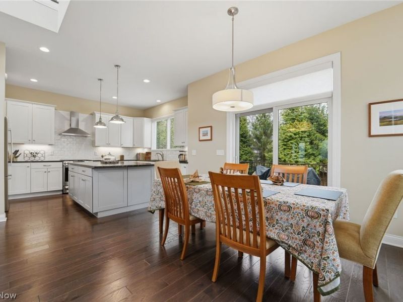 2440 Edgewood Trace, Pepper Pike, OH 44124 Photo 12