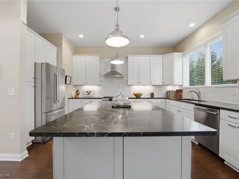 2440 Edgewood Trace, Pepper Pike, OH 44124 Photo 14