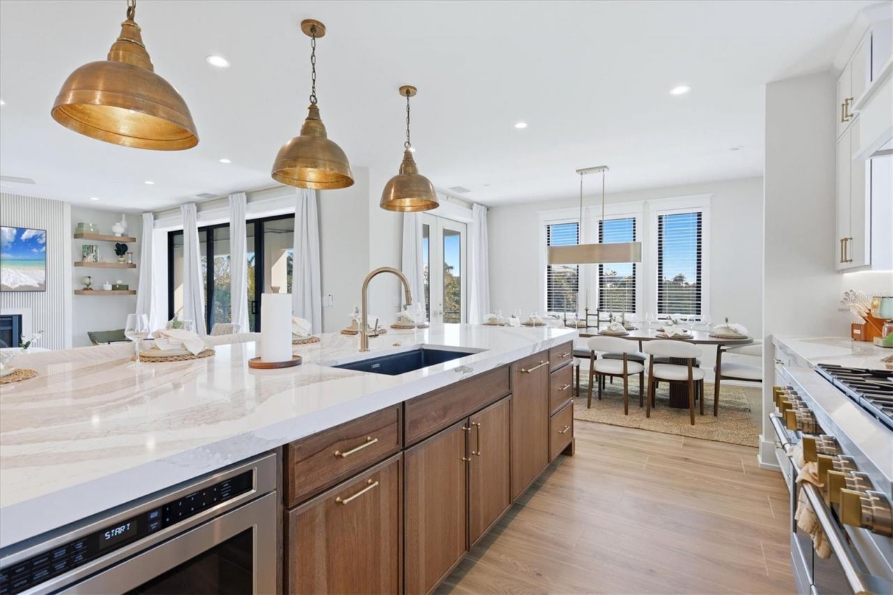 319 Tarpon Street, Anna Maria, FL 34216 Photo