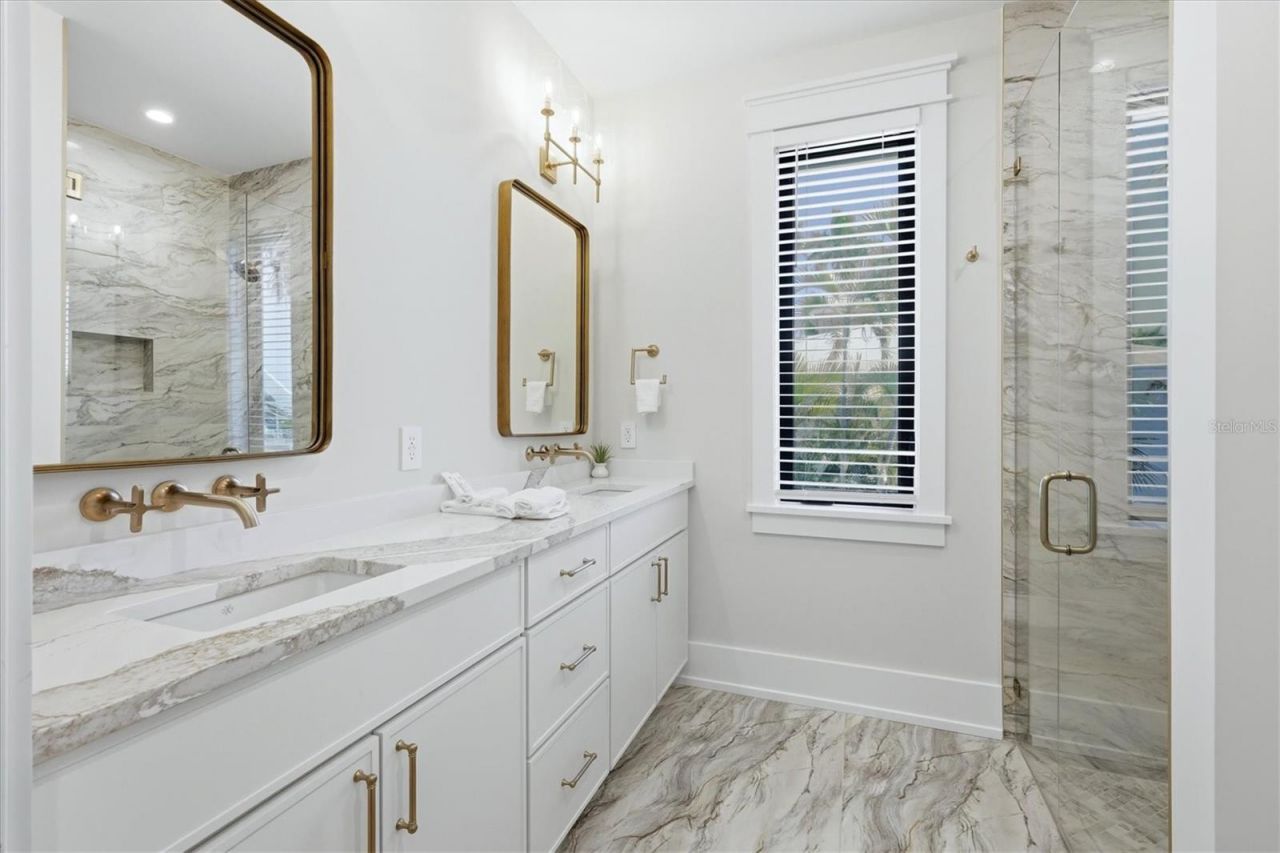 319 Tarpon Street, Anna Maria, FL 34216 Photo