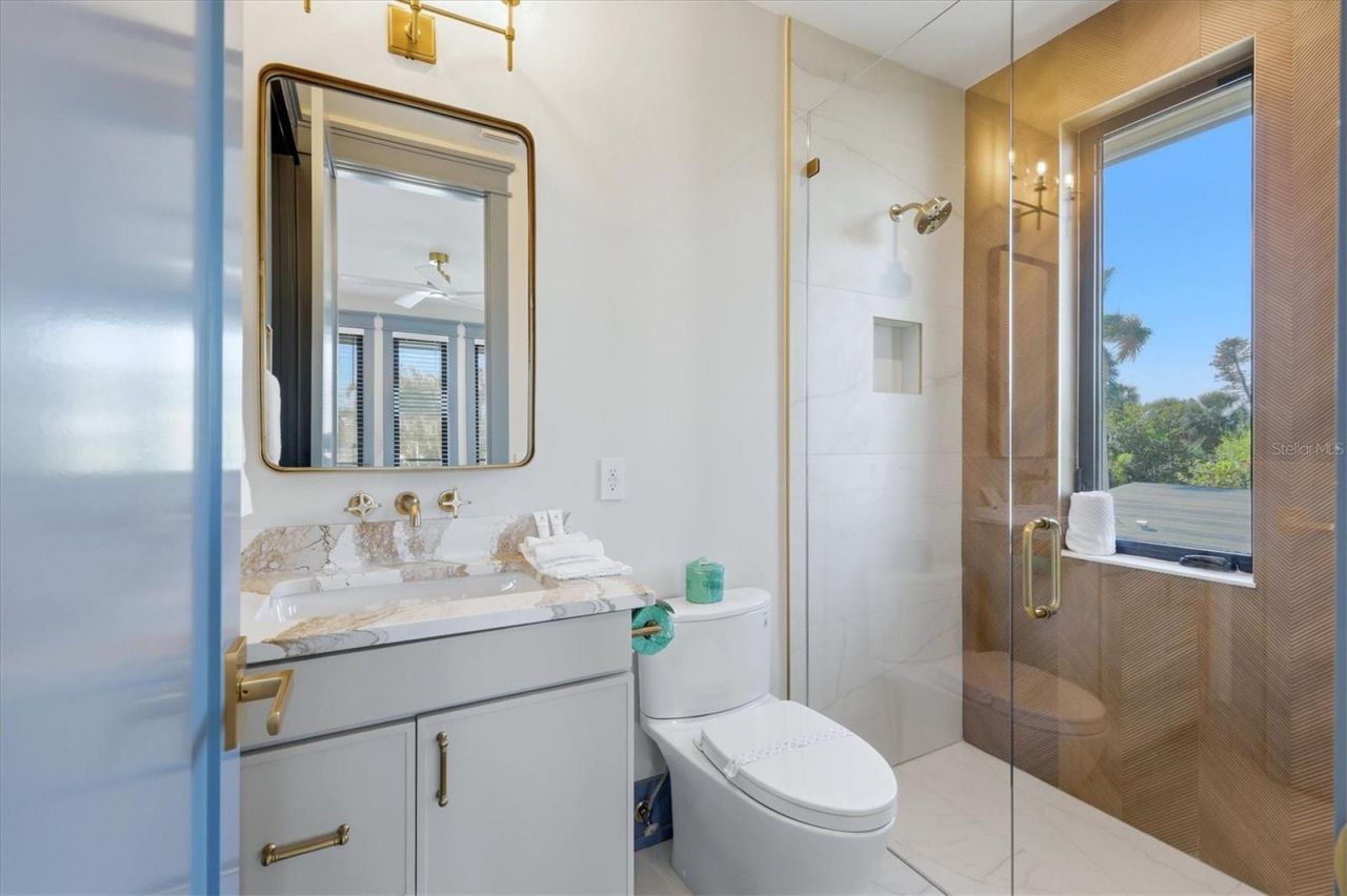 319 Tarpon Street, Anna Maria, FL 34216 Photo