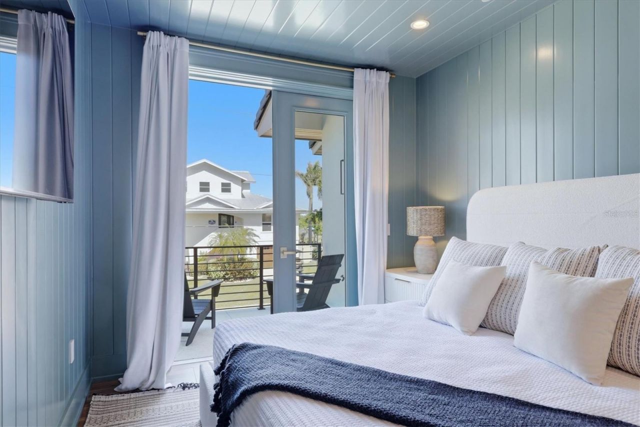 319 Tarpon Street, Anna Maria, FL 34216 Photo