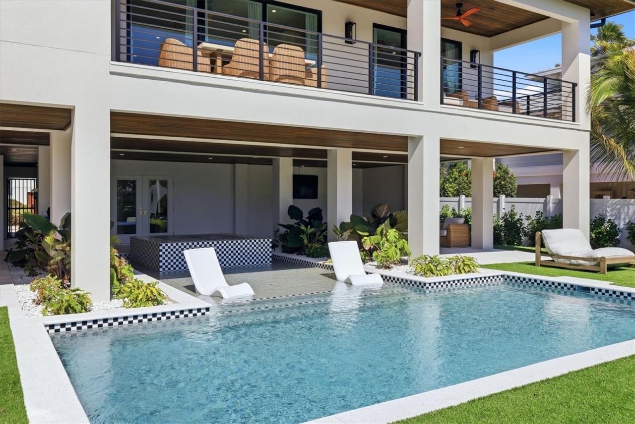 319 Tarpon Street, Anna Maria, FL 34216 Photo