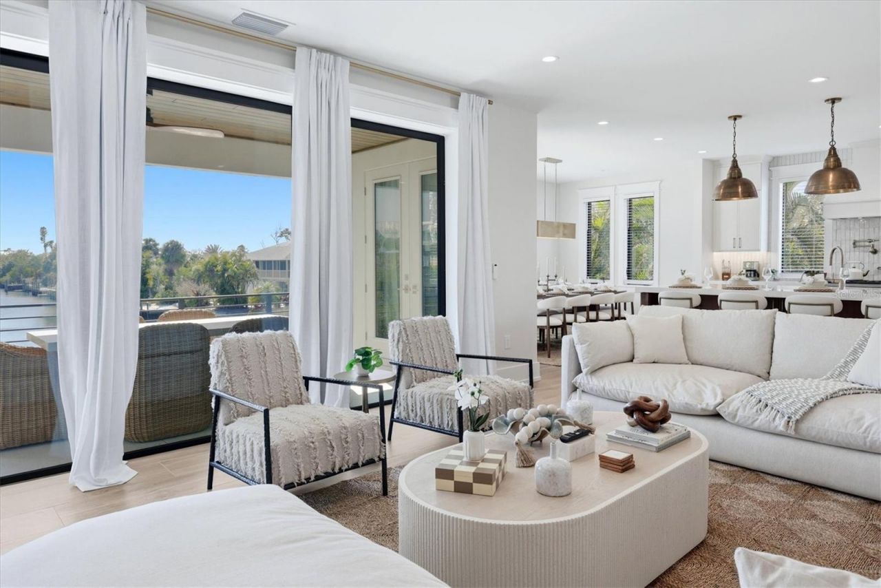 319 Tarpon Street, Anna Maria, FL 34216 Photo