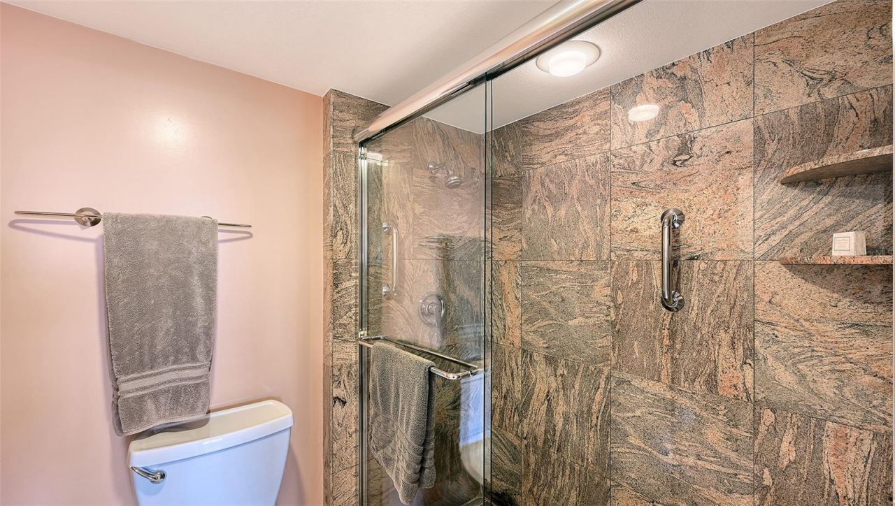 1085 Gulf Of Mexico Drive , Unit 404, Longboat Key, FL 34228 Photo