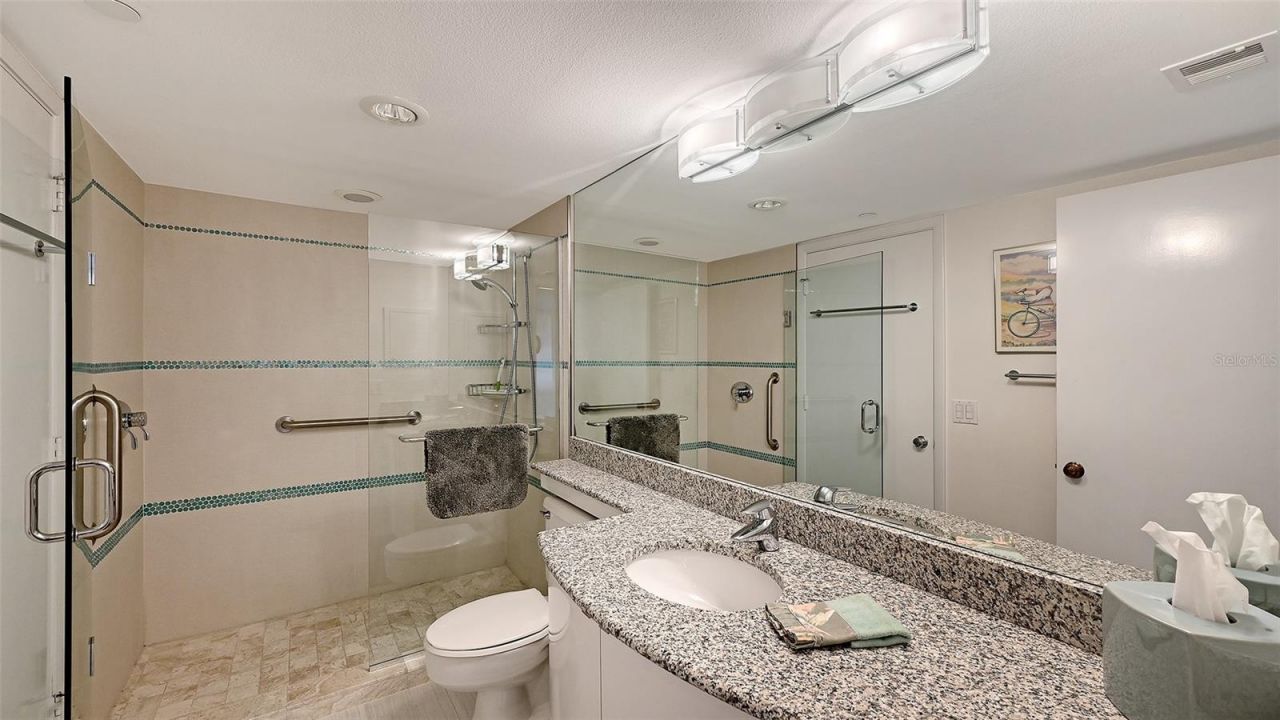 1085 Gulf Of Mexico Drive , Unit 404, Longboat Key, FL 34228 Photo