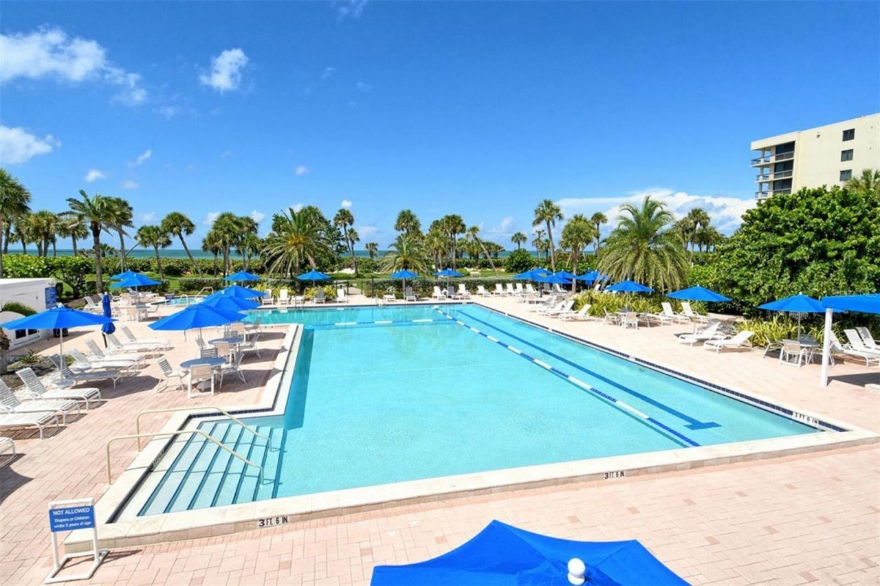 1085 Gulf Of Mexico Drive , Unit 404, Longboat Key, FL 34228 Photo