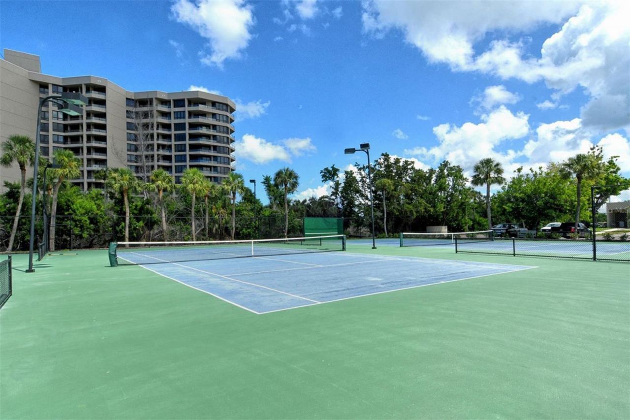 1085 Gulf Of Mexico Drive , Unit 404, Longboat Key, FL 34228 Photo