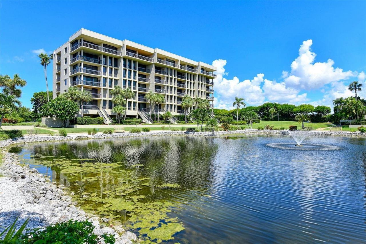 1085 Gulf Of Mexico Drive , Unit 404, Longboat Key, FL 34228 Photo