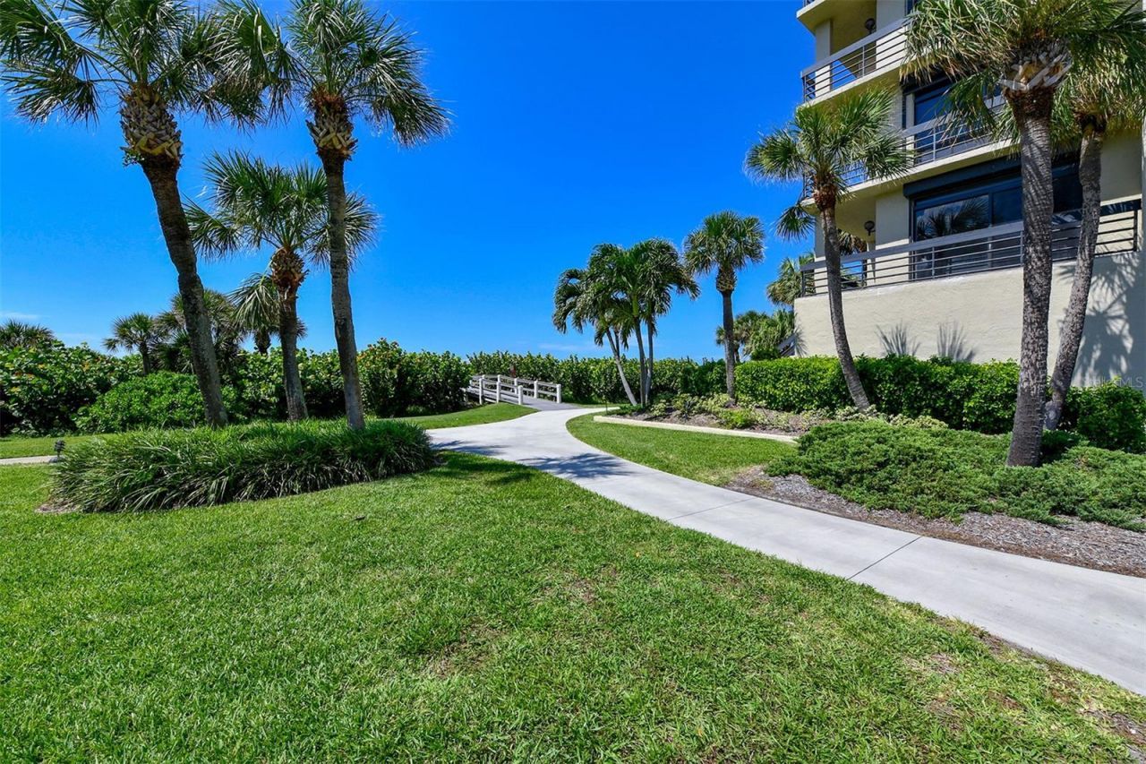 1085 Gulf Of Mexico Drive , Unit 404, Longboat Key, FL 34228 Photo