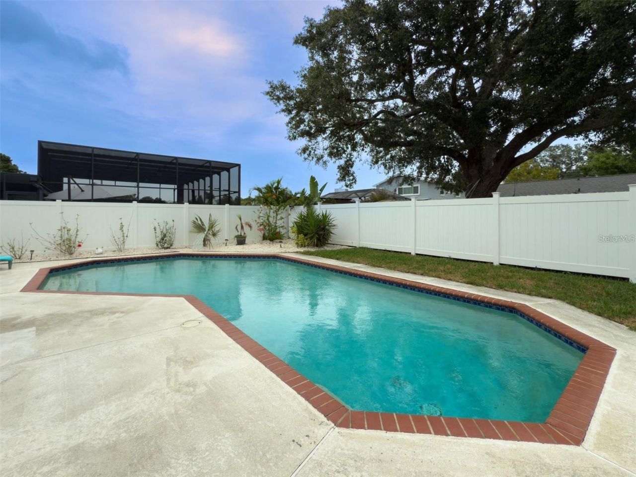 4725 Soapstone Drive, Tampa, FL 33615 Photo
