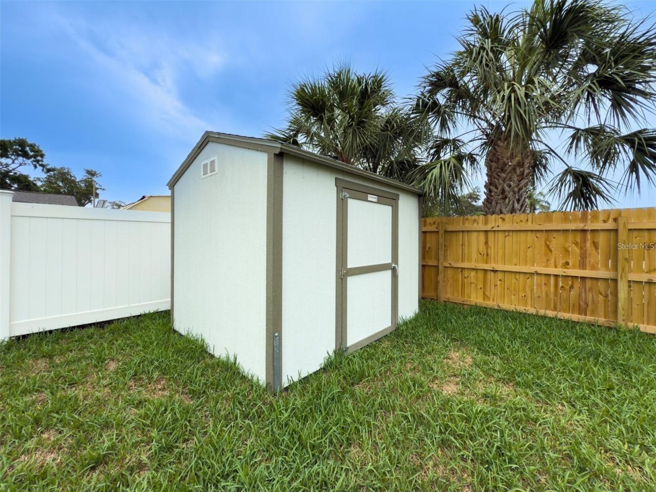 4725 Soapstone Drive, Tampa, FL 33615 Photo