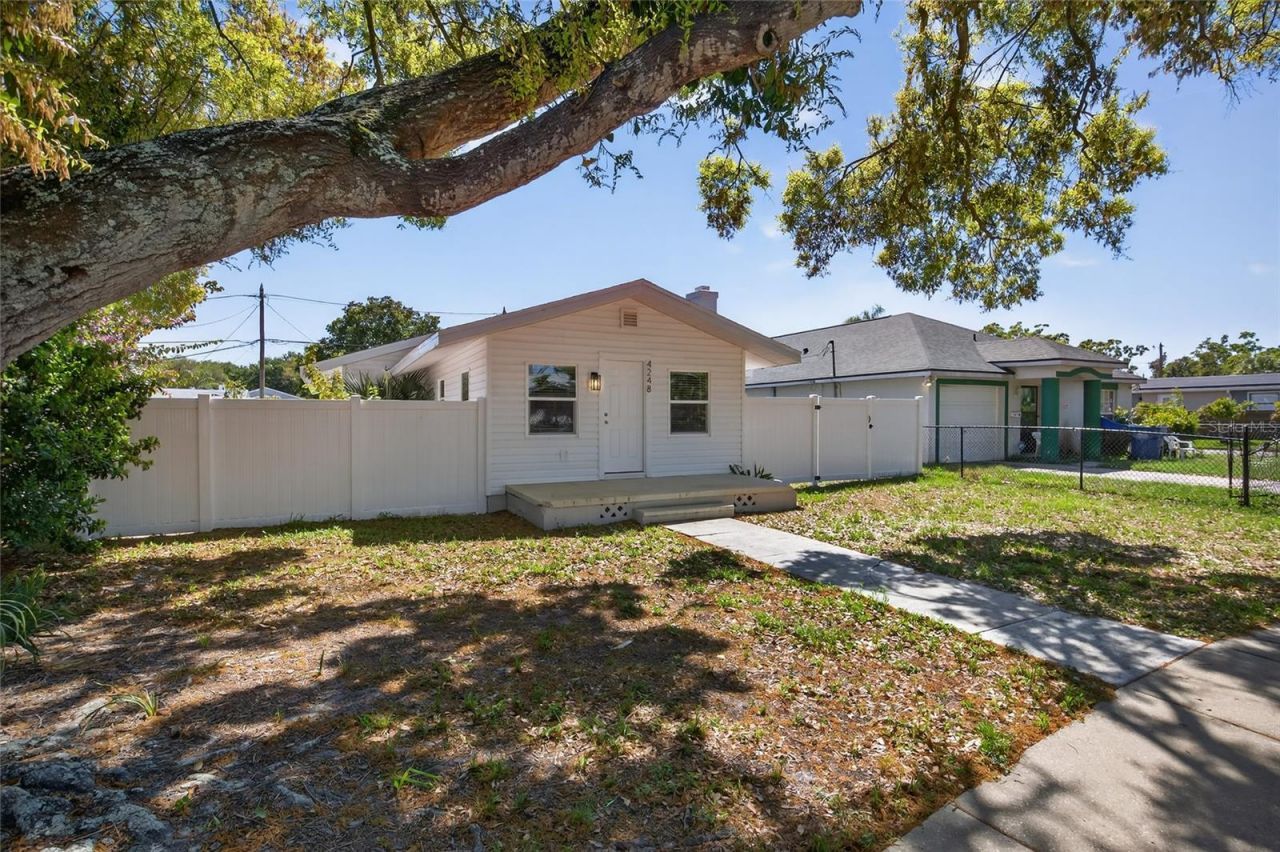 4248 4th Avenue S, Saint Petersburg, FL 33711 Photo