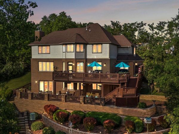 84 Liberty Lakes Drive , Valparaiso, IN 46385