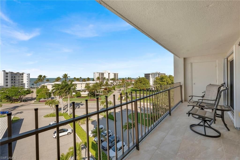 2150 Gulf Shore Blvd N, Unit 609, Naples, FL 34102 Photo