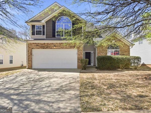 78 Saint Charles Place, Sharpsburg, GA 30277