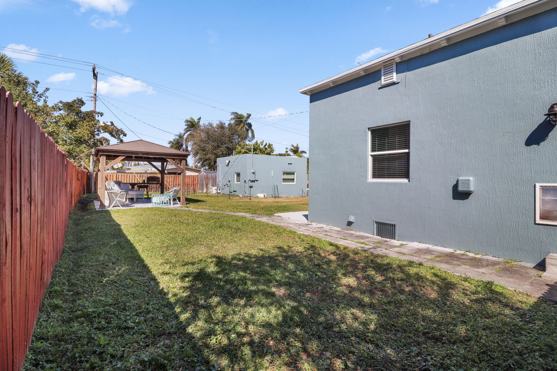 301 Hawthorne Drive, Lake Park, FL 33403 Photo